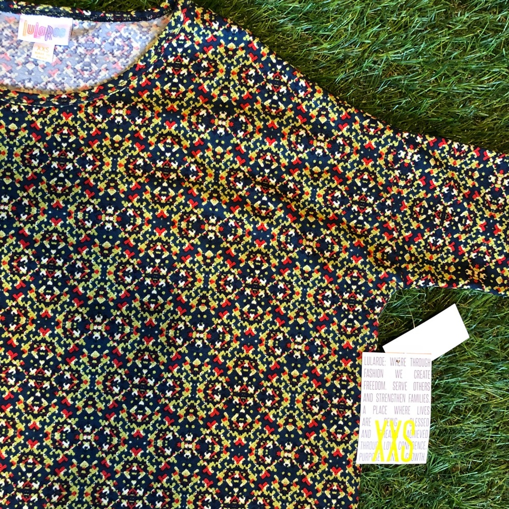NWT LuLaRoe Irma Top in XXS, Navy